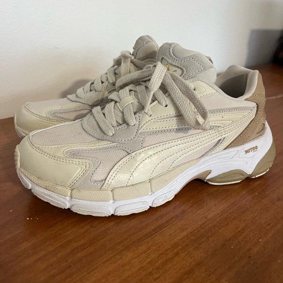 Puma Tennis Shoes - Picture 2 of 5